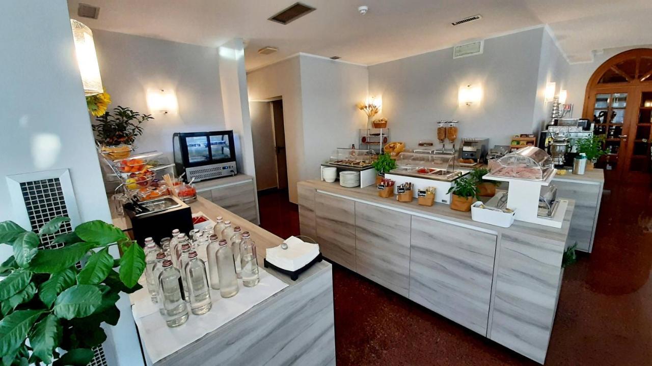 Hotel & Wellness Fra I Pini Lignano Sabbiadoro Eksteriør billede
