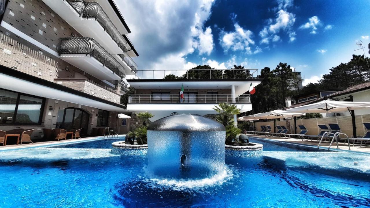 Hotel & Wellness Fra I Pini Lignano Sabbiadoro Eksteriør billede
